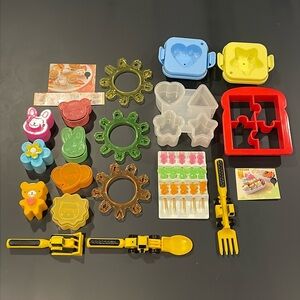 Bento lunch making kit. 18 pieces. So fun and easy. Kids love it!